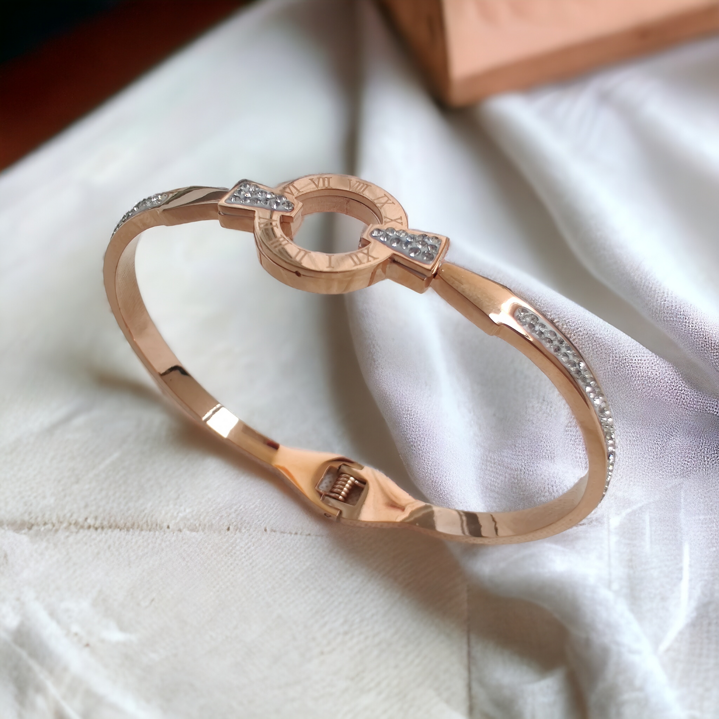 anti-tarnish rose gold openable bracelet