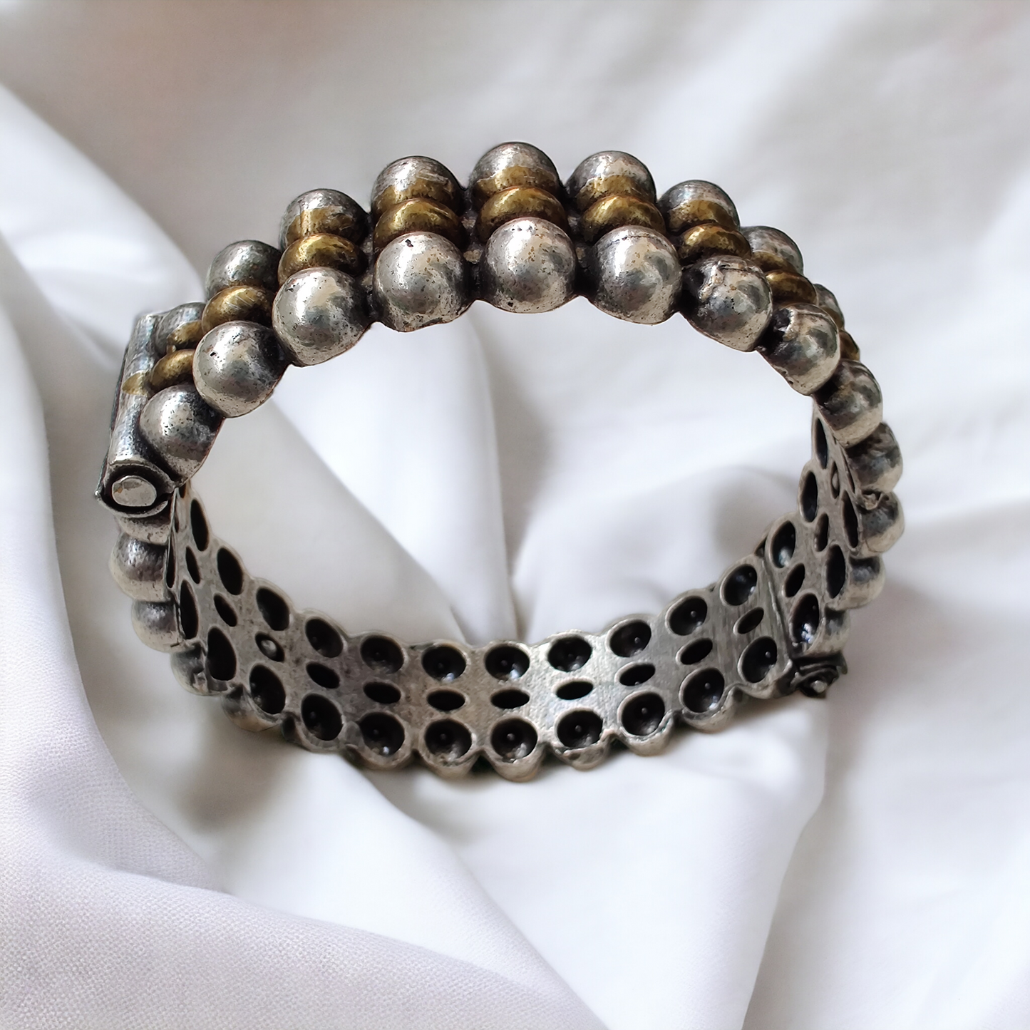 Dual Shade Oxidized Bangle
