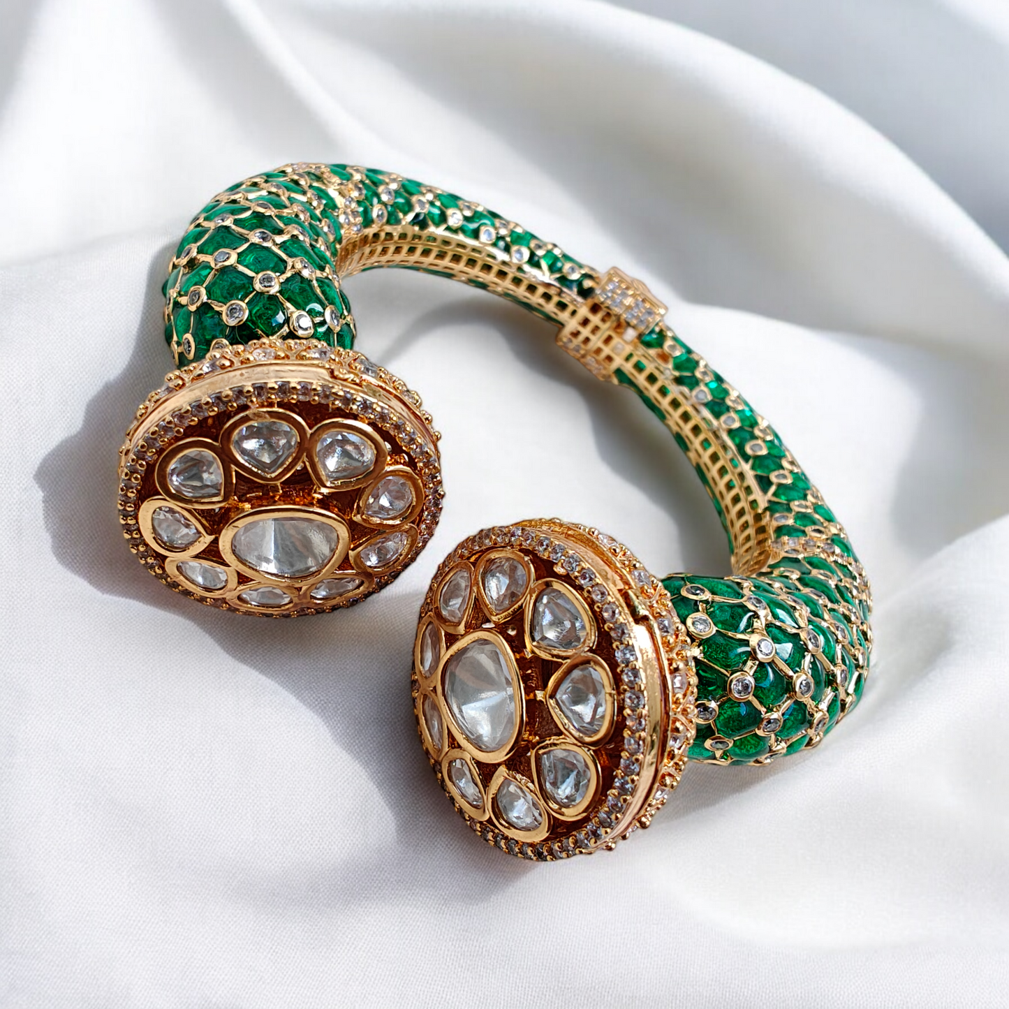 Polki and Emerald studded Bracelet