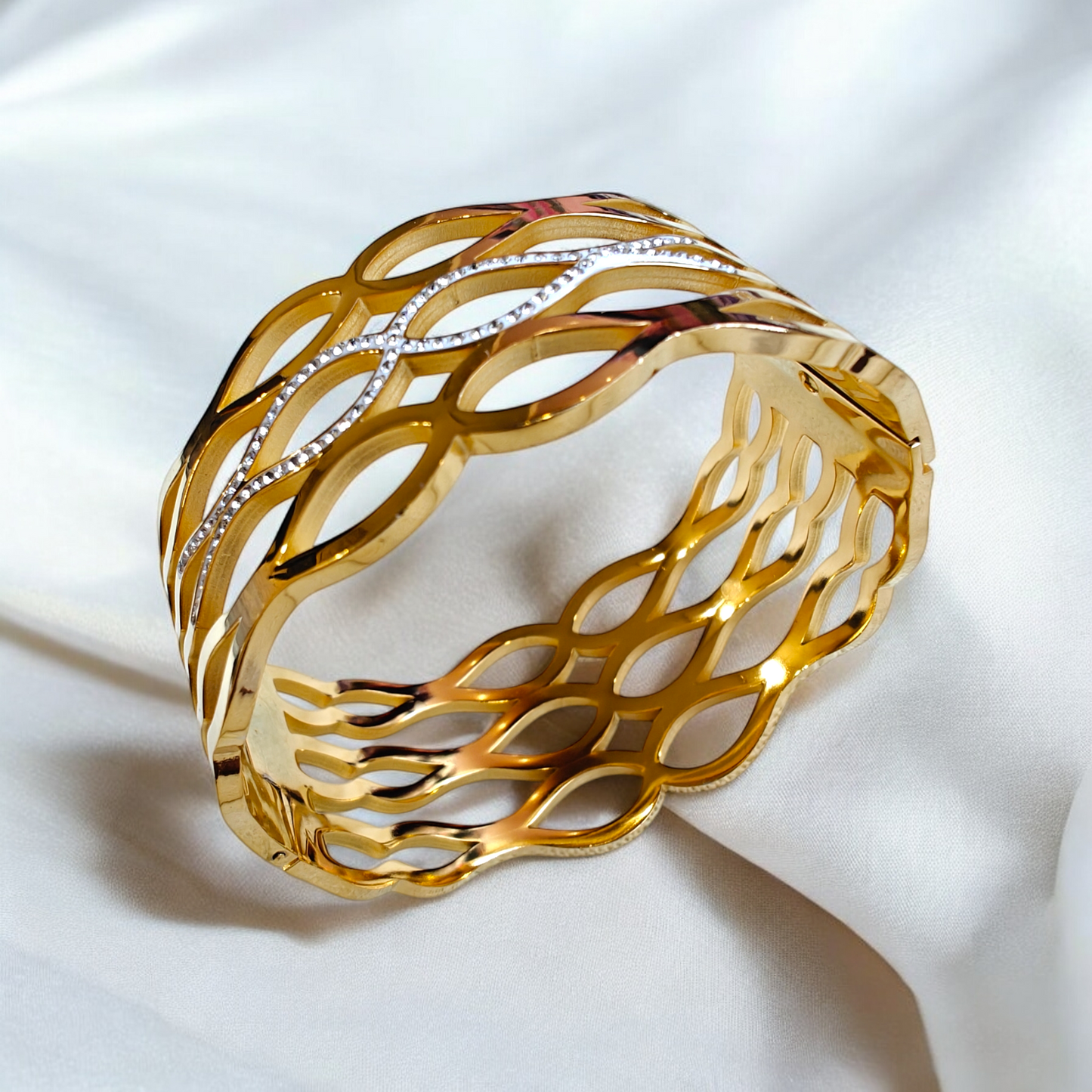 18k Gold Plated Web Patterned Studded Cuff Bracelet