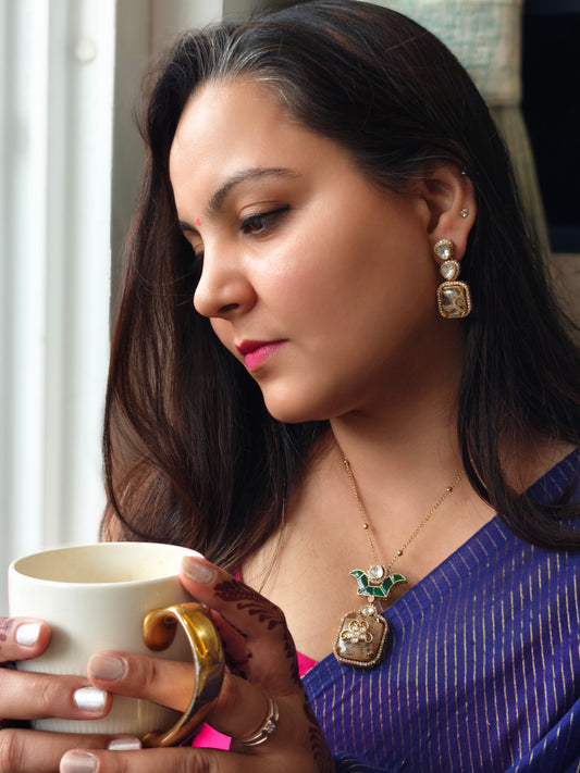 Emerald Studded Pendant Set