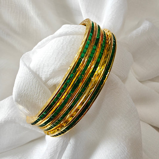 channel fitted Green Bangles (Set of 4)