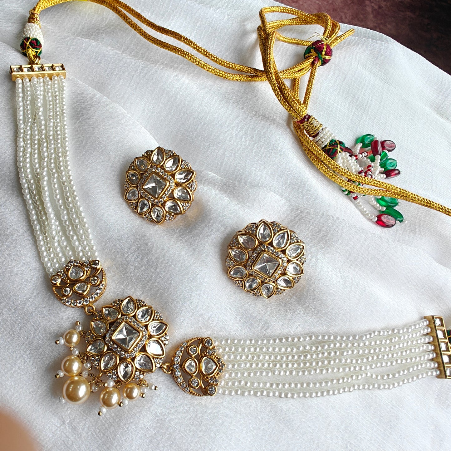 Sleek Polki and pearl Choker