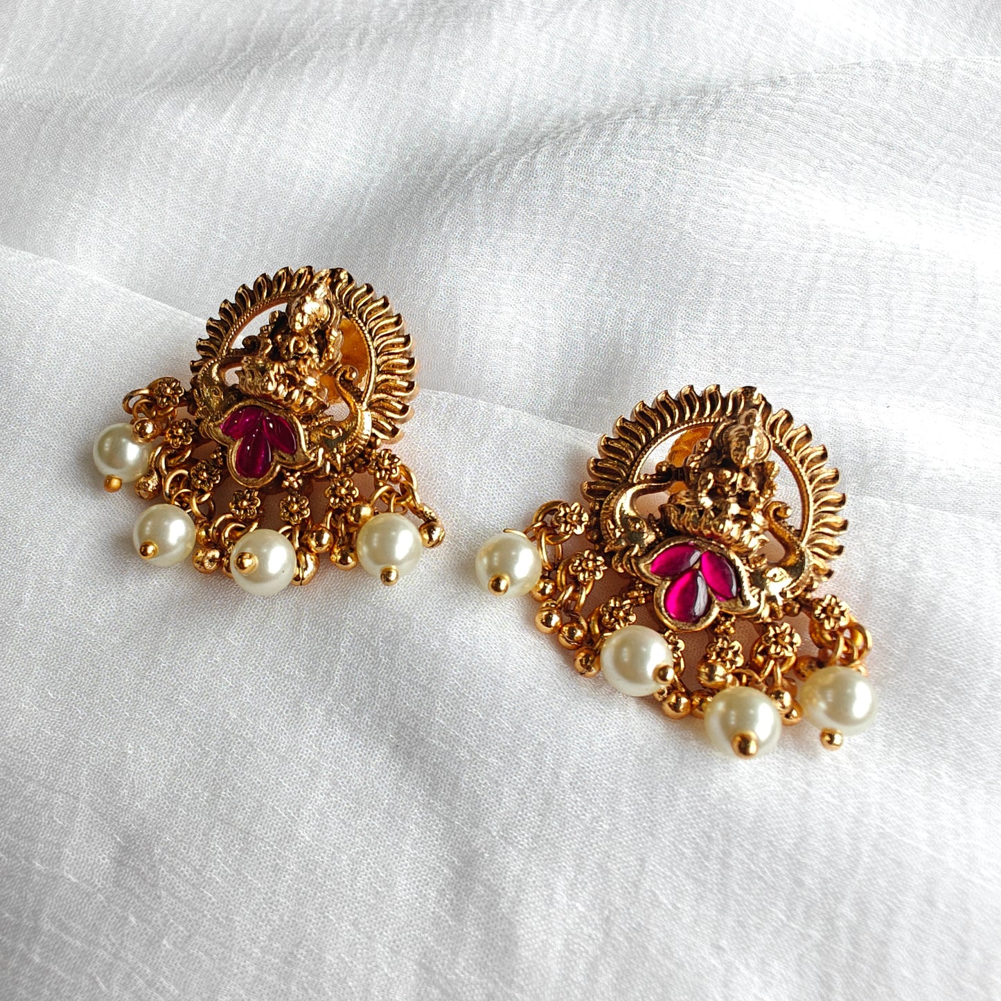 Tri-Devi Choker in 18K Antique Gold Finish