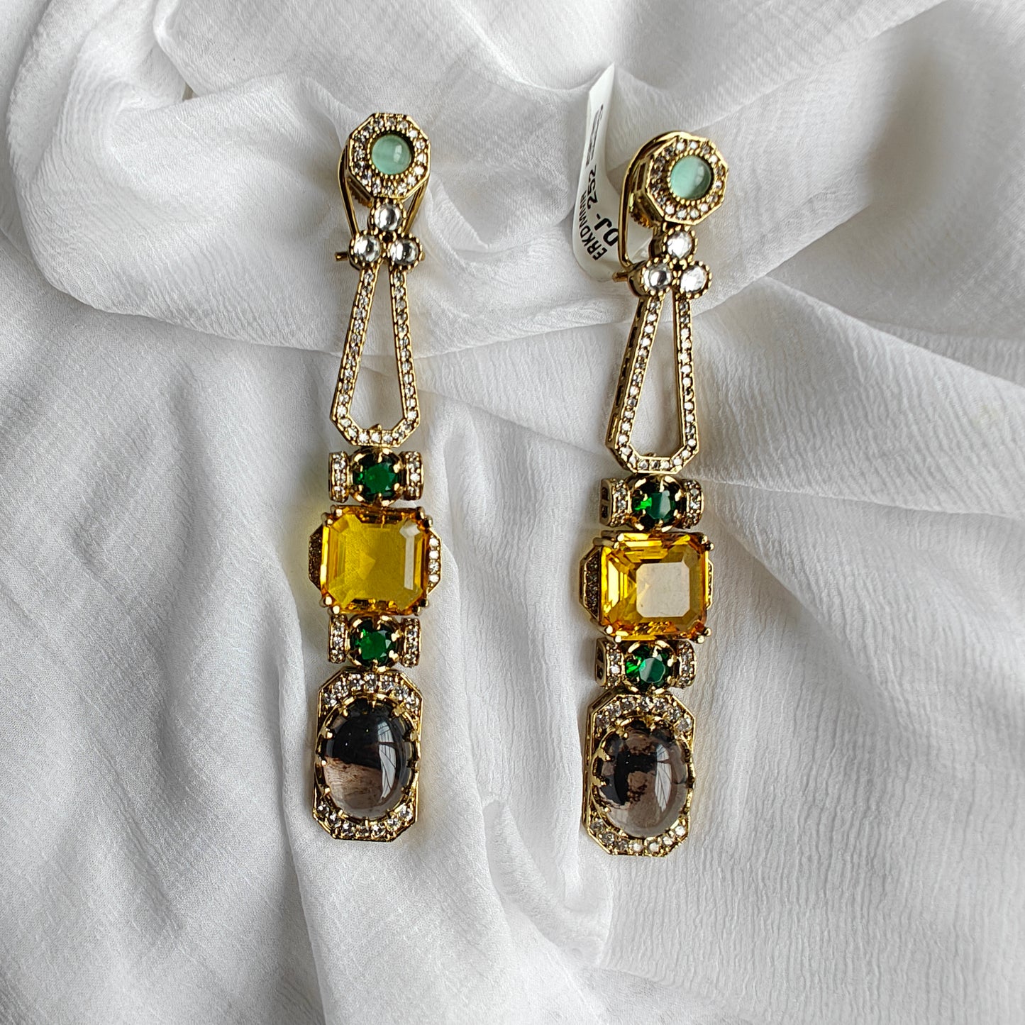 Sabhyasachi Lenear Danglers