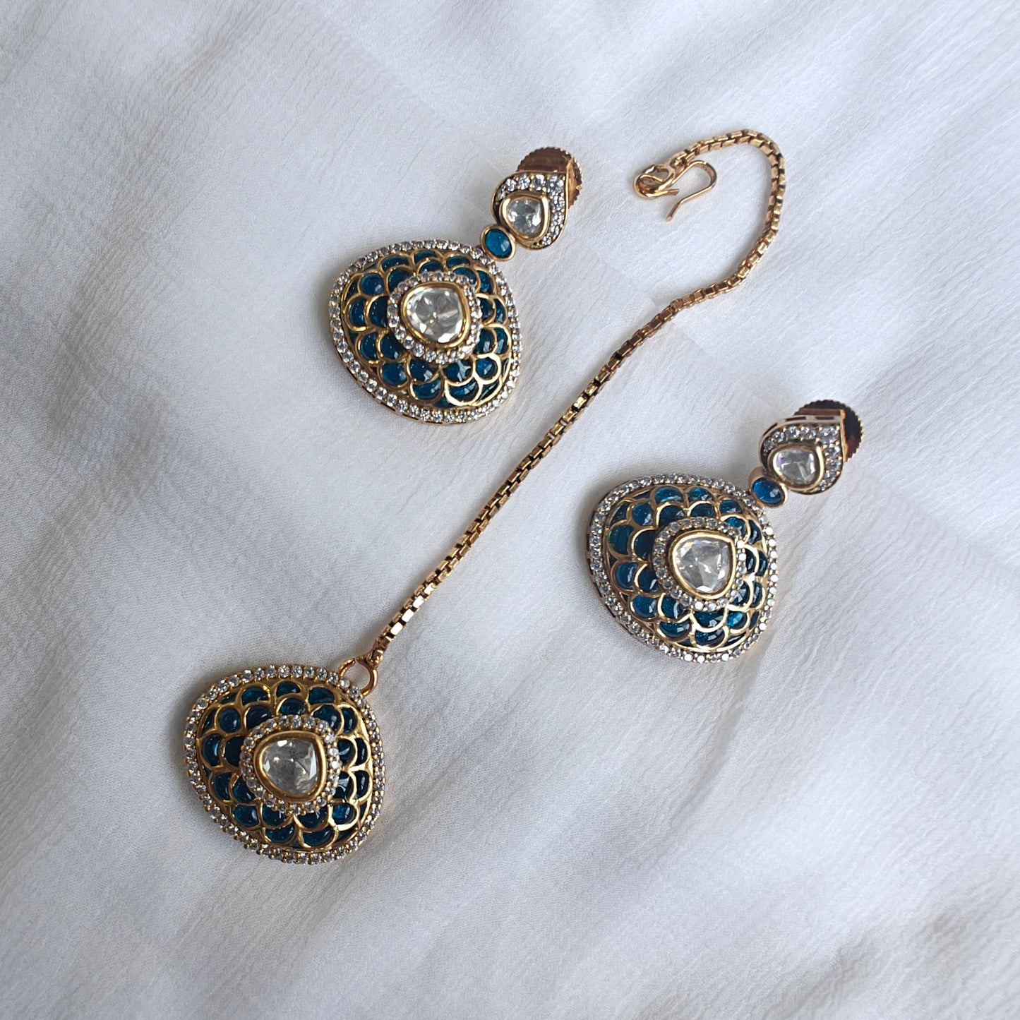 Neelam Jadau Necklace Set With Maangtika