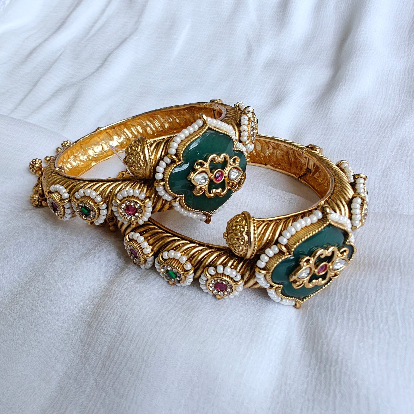 Rajwadi Jadau Bangles (Openable)