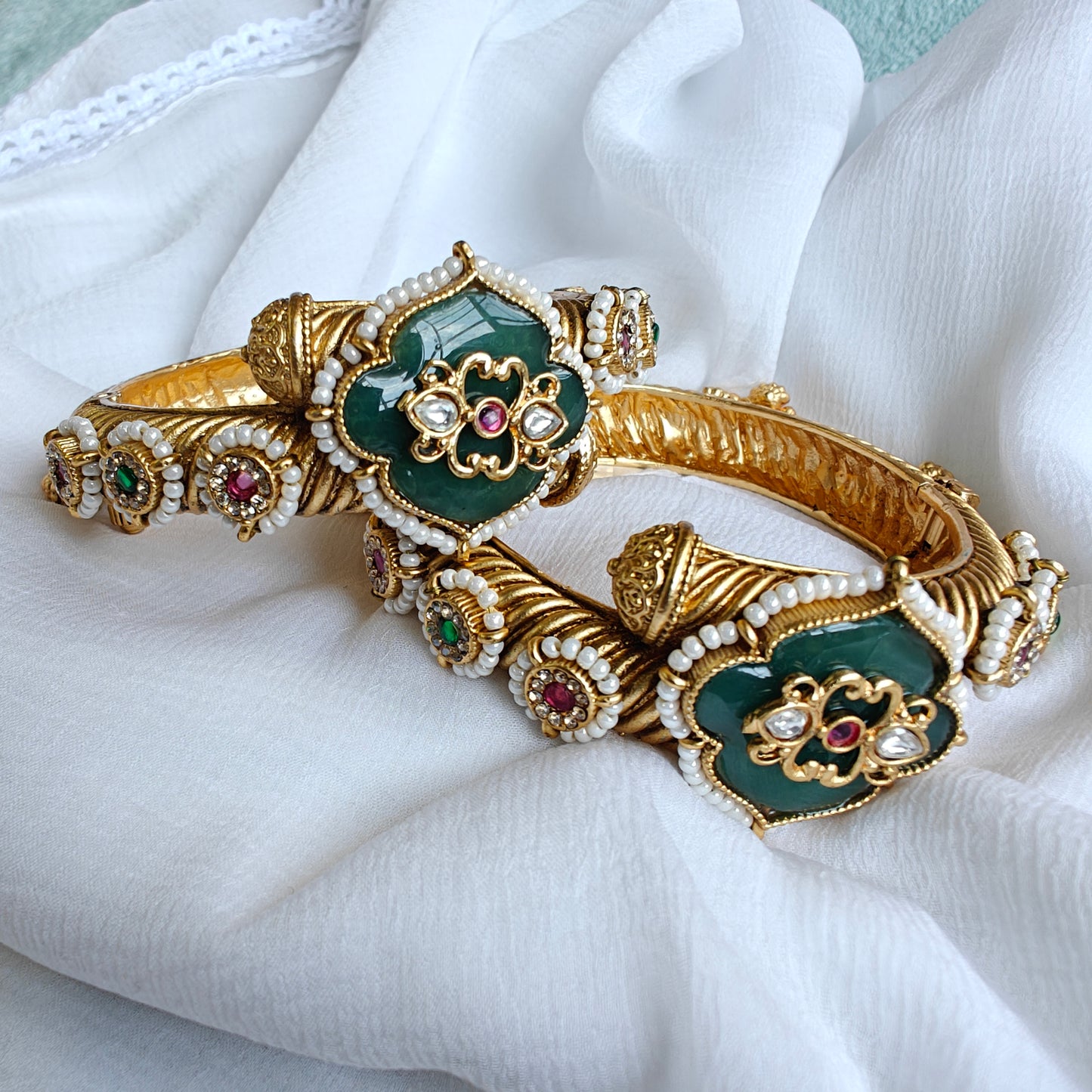 Rajwadi Jadau Bangles (Openable)