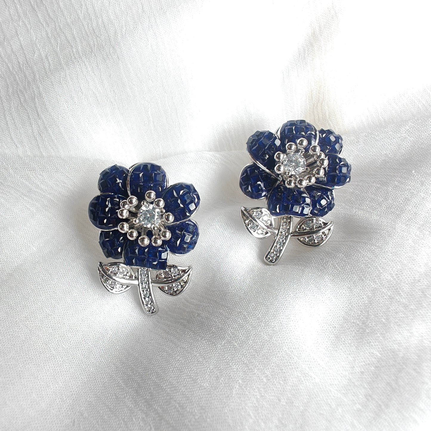 Daisy Flower Stud Earrings