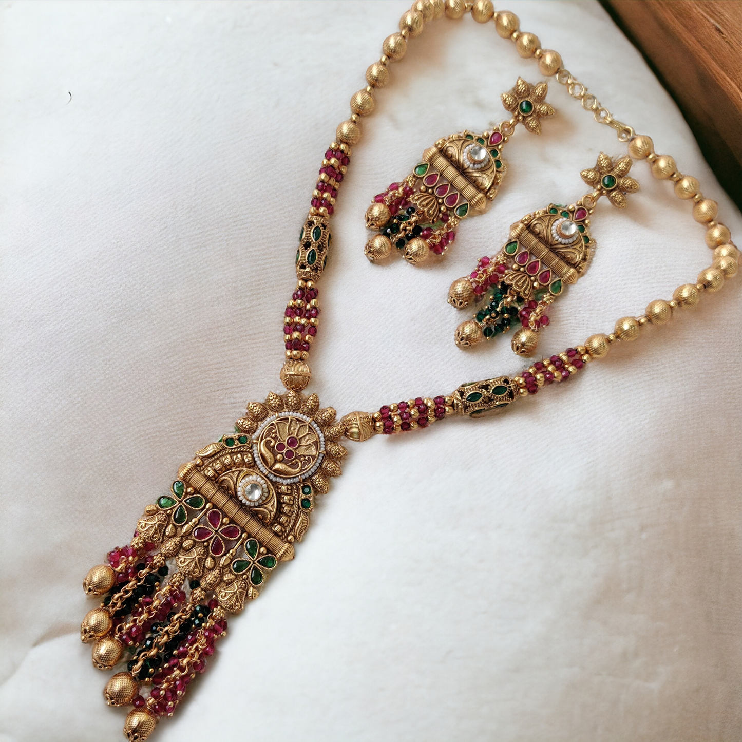 jadau long necklace in temple finish