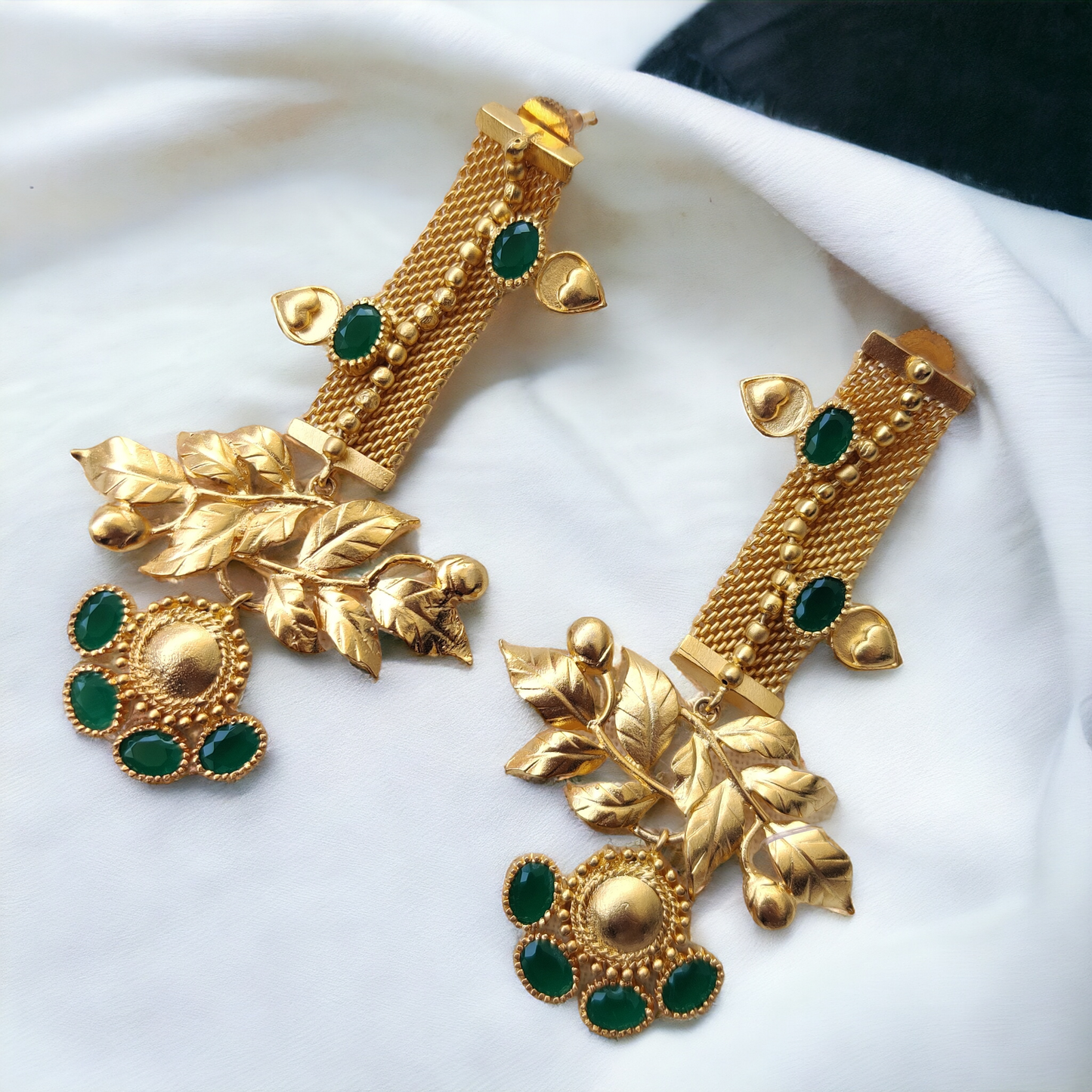 contemporary gold earrings